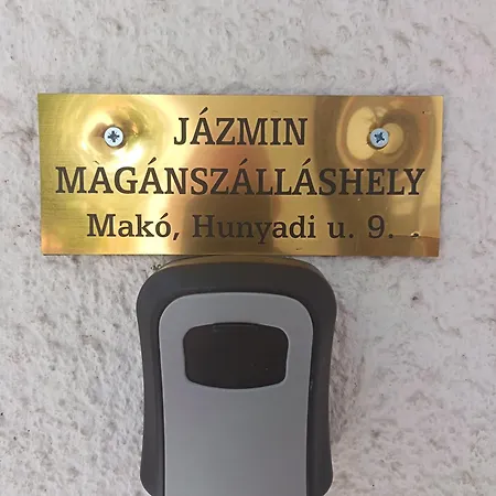 Apartment Jazmin Magan Szallas *